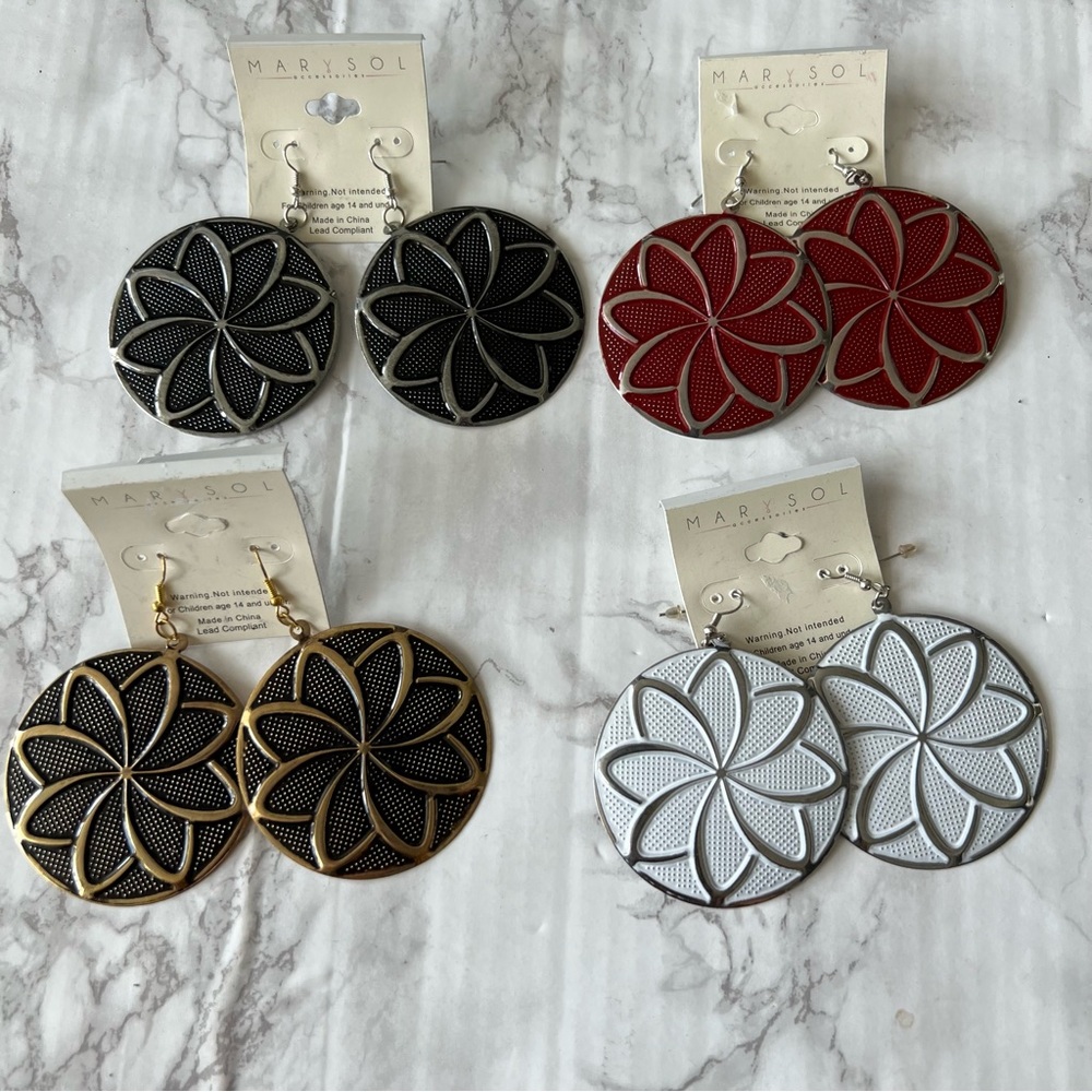 4 pairs of marysol floral disk plate earrings